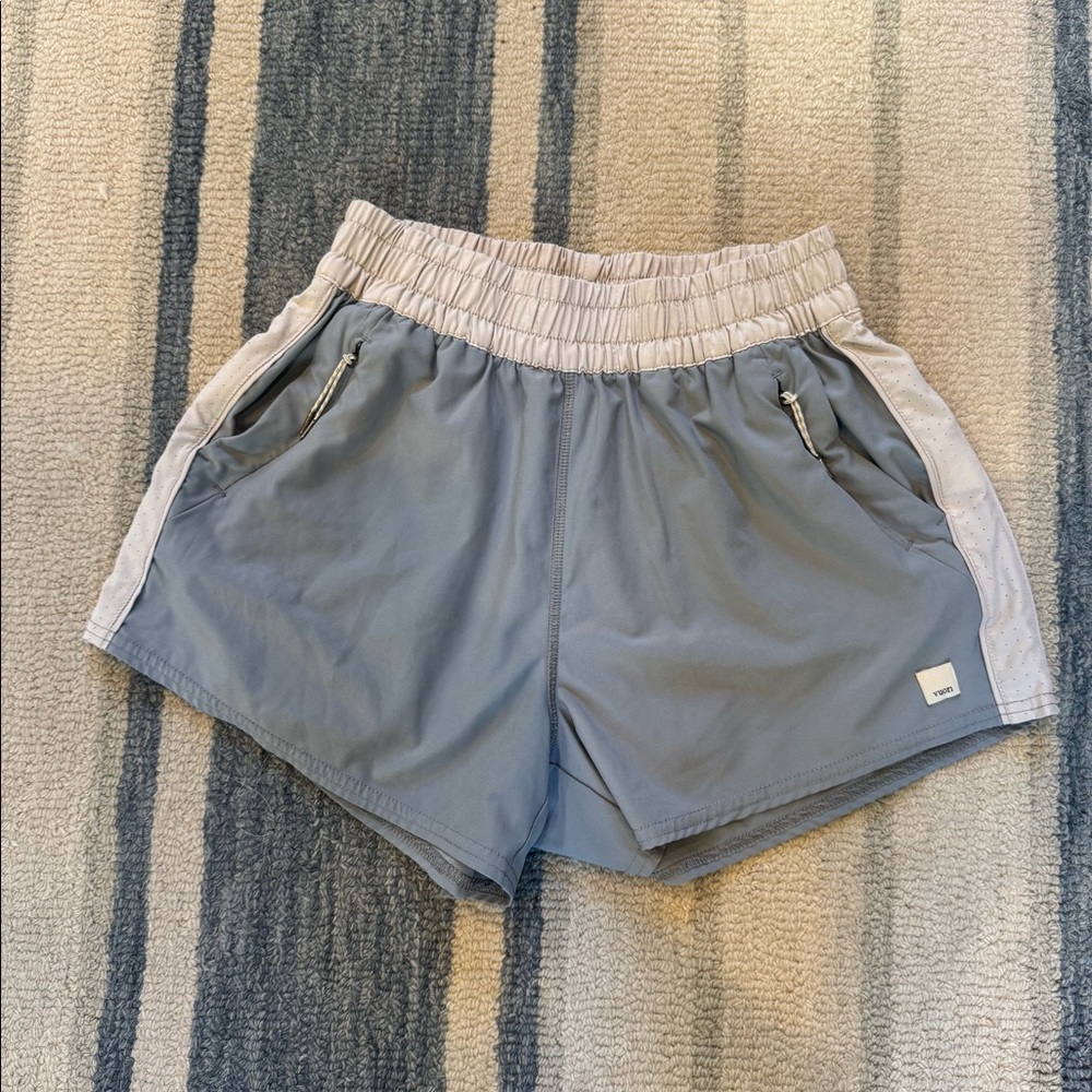 Women’s Vuori shorts - small